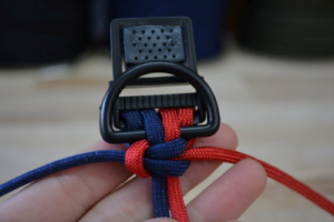 What is 4- Strand and 6-Strand Paracord Dog Collar